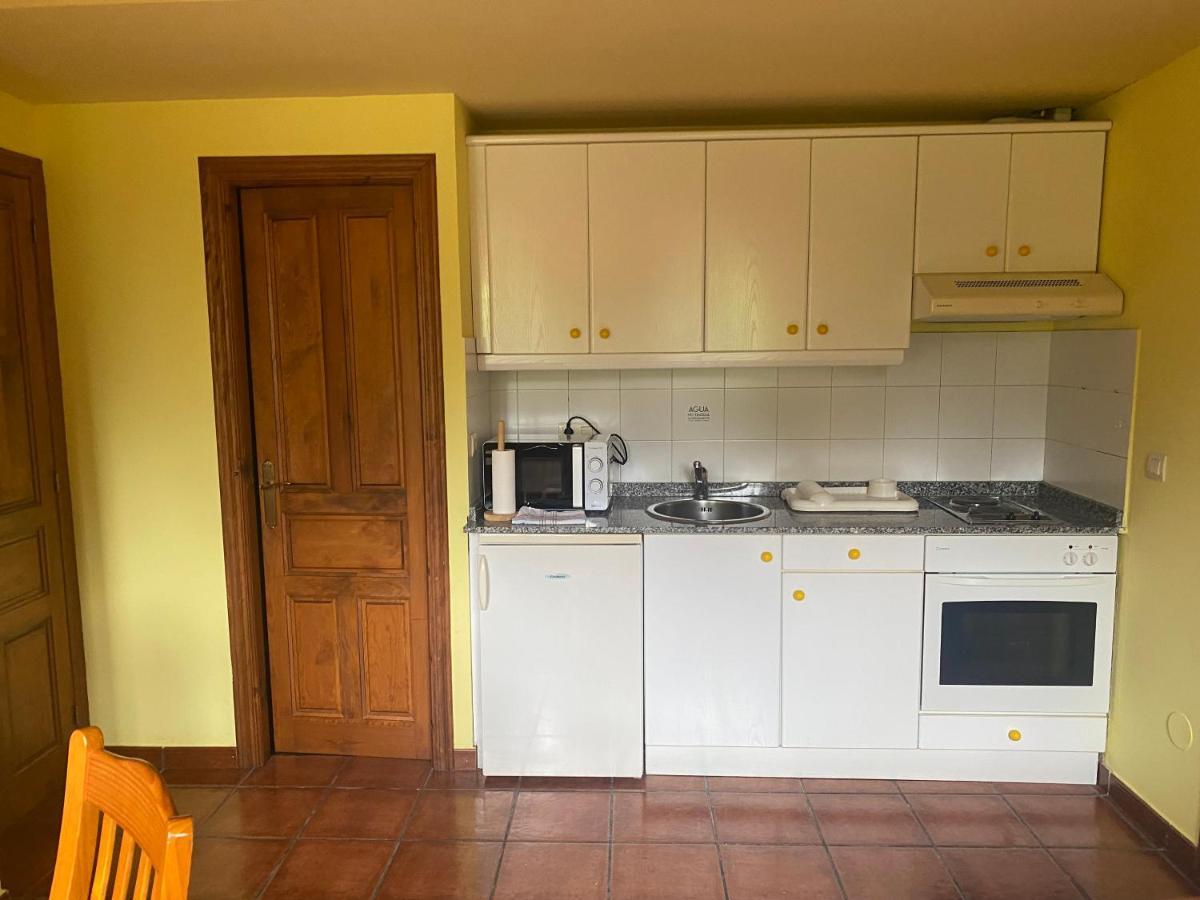 Les Vegues II Apartment Santillan Екстериор снимка