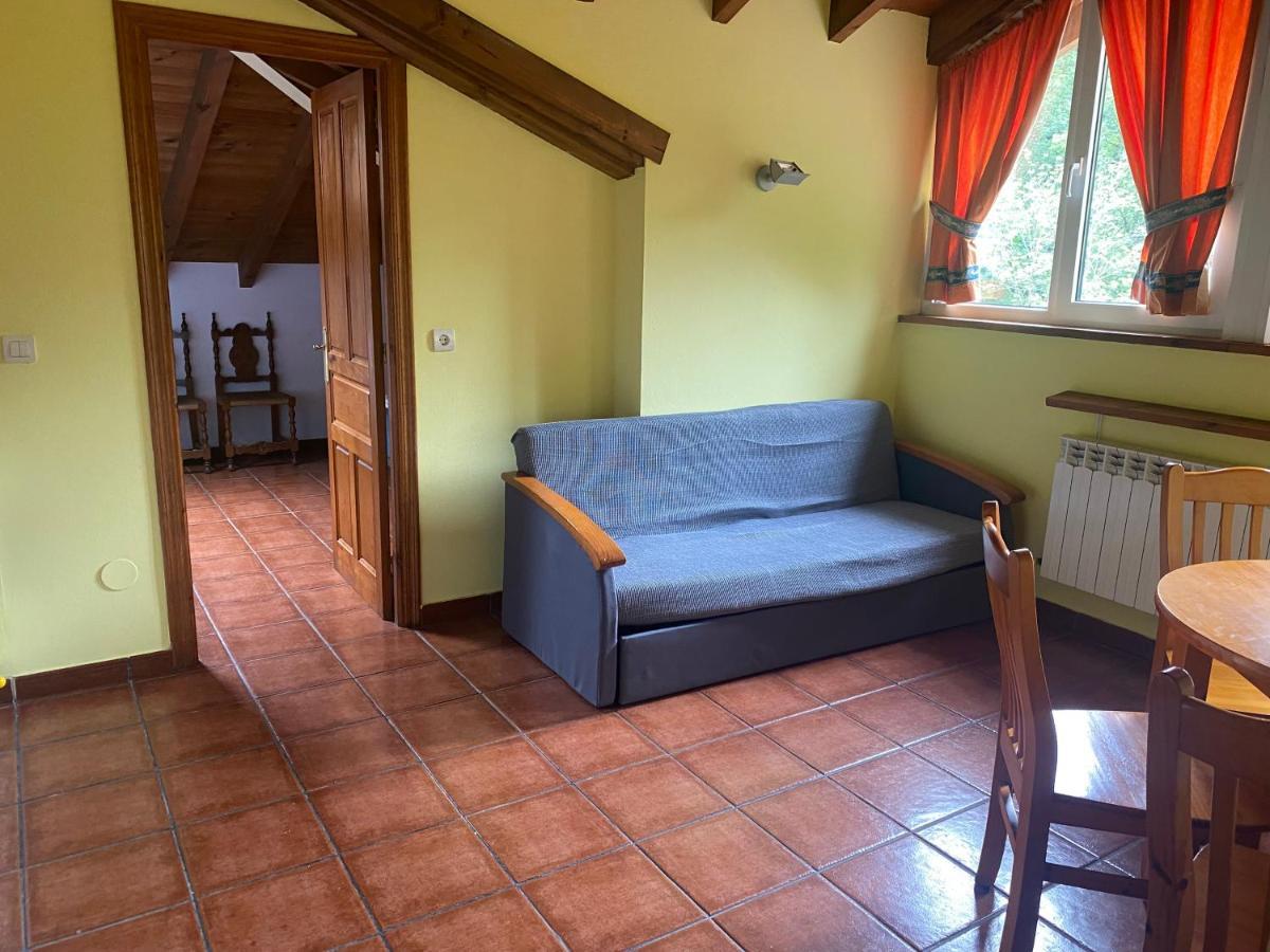 Les Vegues II Apartment Santillan Екстериор снимка