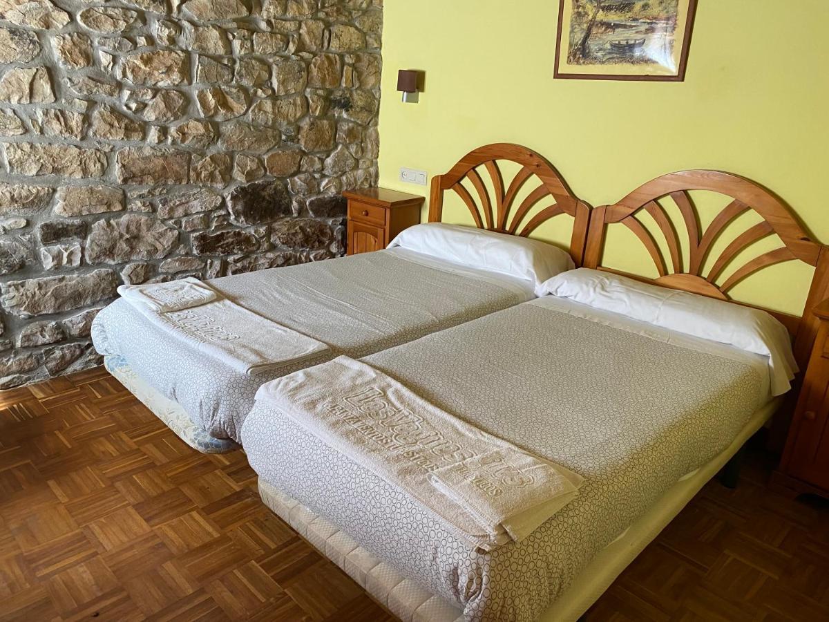Les Vegues II Apartment Santillan Екстериор снимка