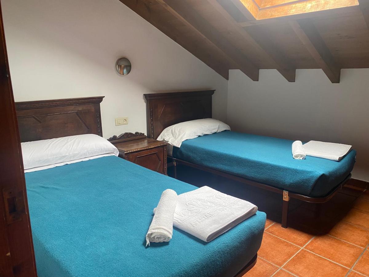 Les Vegues II Apartment Santillan Екстериор снимка